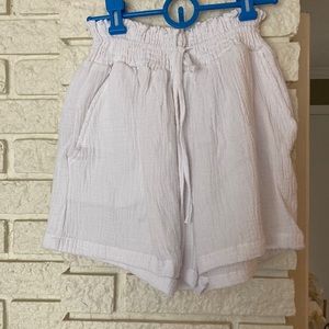 Jolie white Kringle heavy gauze shorts